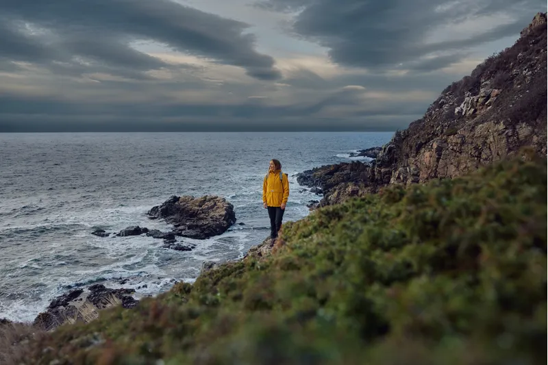 Fjallraven Womens Vardag Hydratic Anorak Black-13